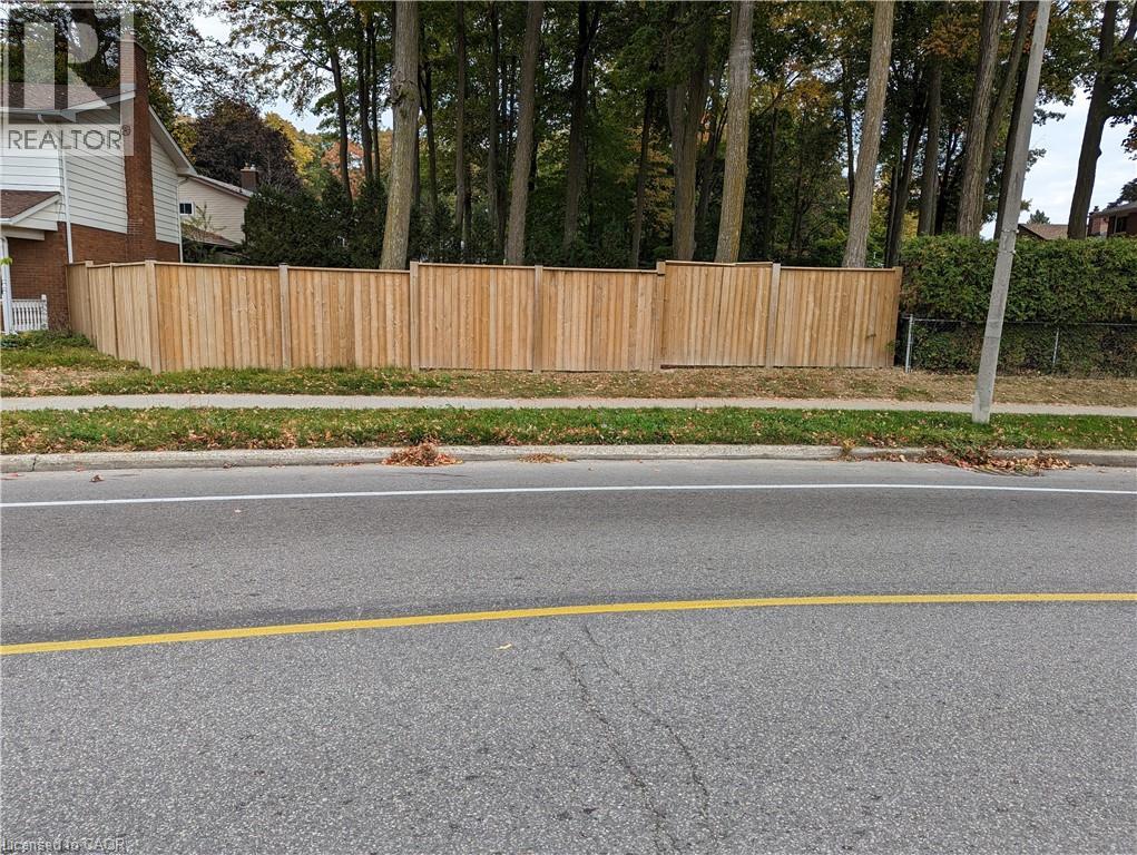 462 Hazel Street, Waterloo, Ontario  N2L 3R1 - Photo 6 - 40828366