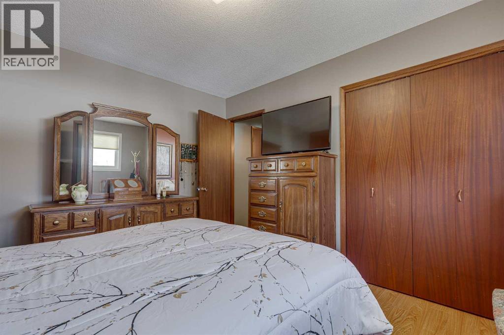 2 Otterbury Avenue, Red Deer, Alberta  T4N 4Z9 - Photo 14 - A2309520