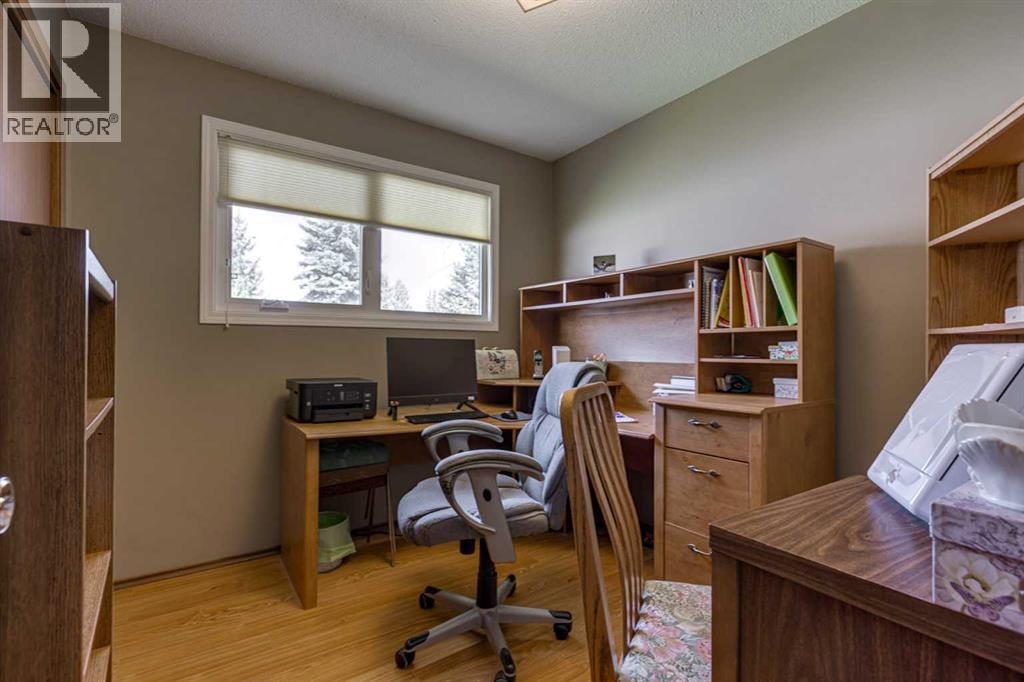 2 Otterbury Avenue, Red Deer, Alberta  T4N 4Z9 - Photo 16 - A2309520