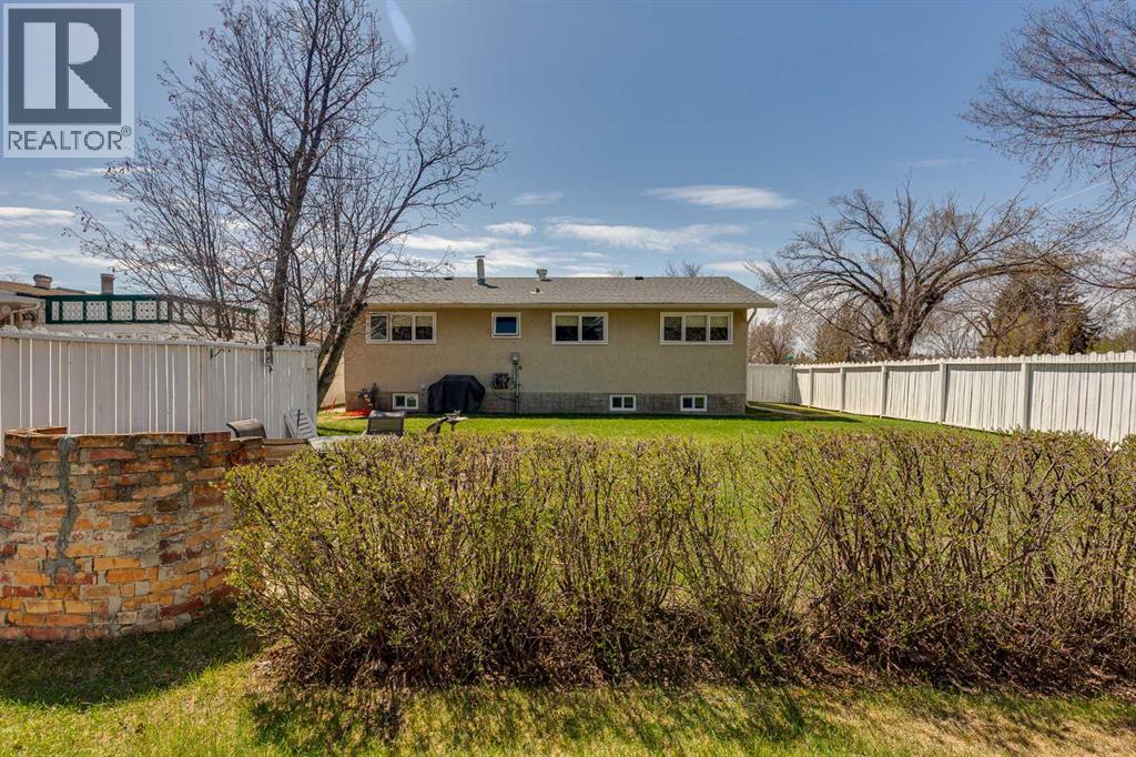 2 Otterbury Avenue, Red Deer, Alberta  T4N 4Z9 - Photo 43 - A2309520