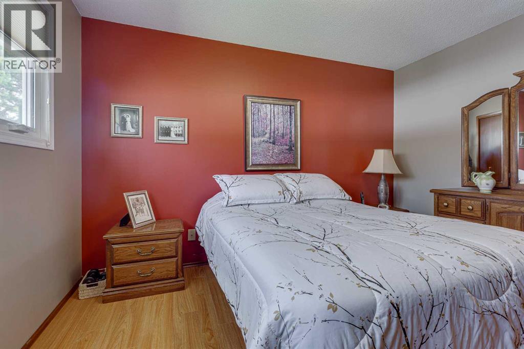 2 Otterbury Avenue, Red Deer, Alberta  T4N 4Z9 - Photo 13 - A2309520