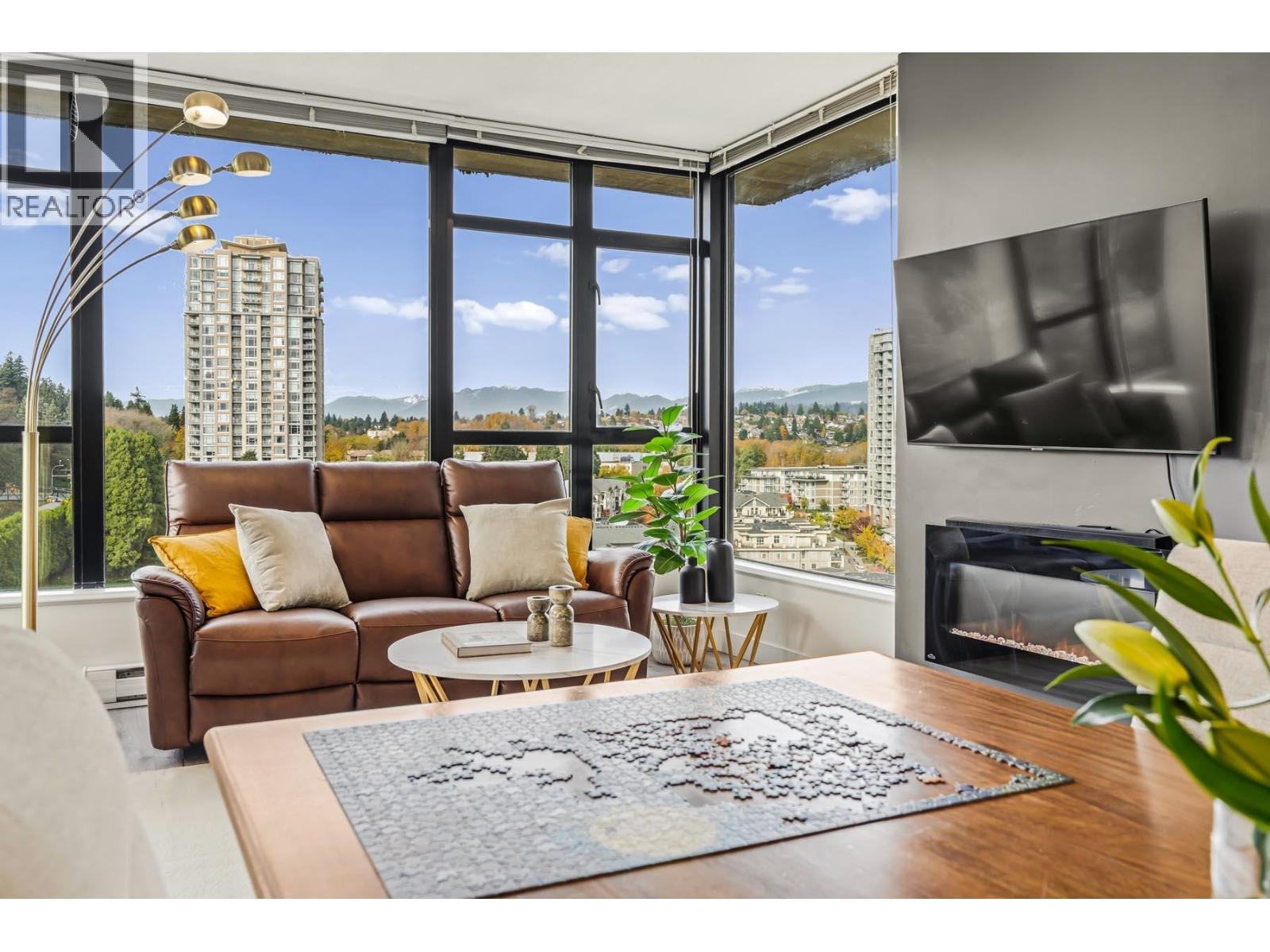 1701 15 E Royal Avenue, New Westminster, British Columbia  V3L 0A9 - Photo 2 - R3102905