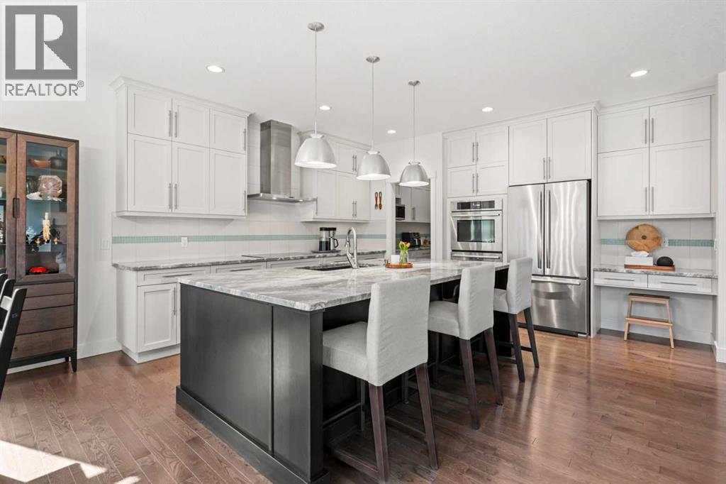 25 Westland Crescent Sw, Calgary, Alberta  T3H 0W1 - Photo 4 - A2307642