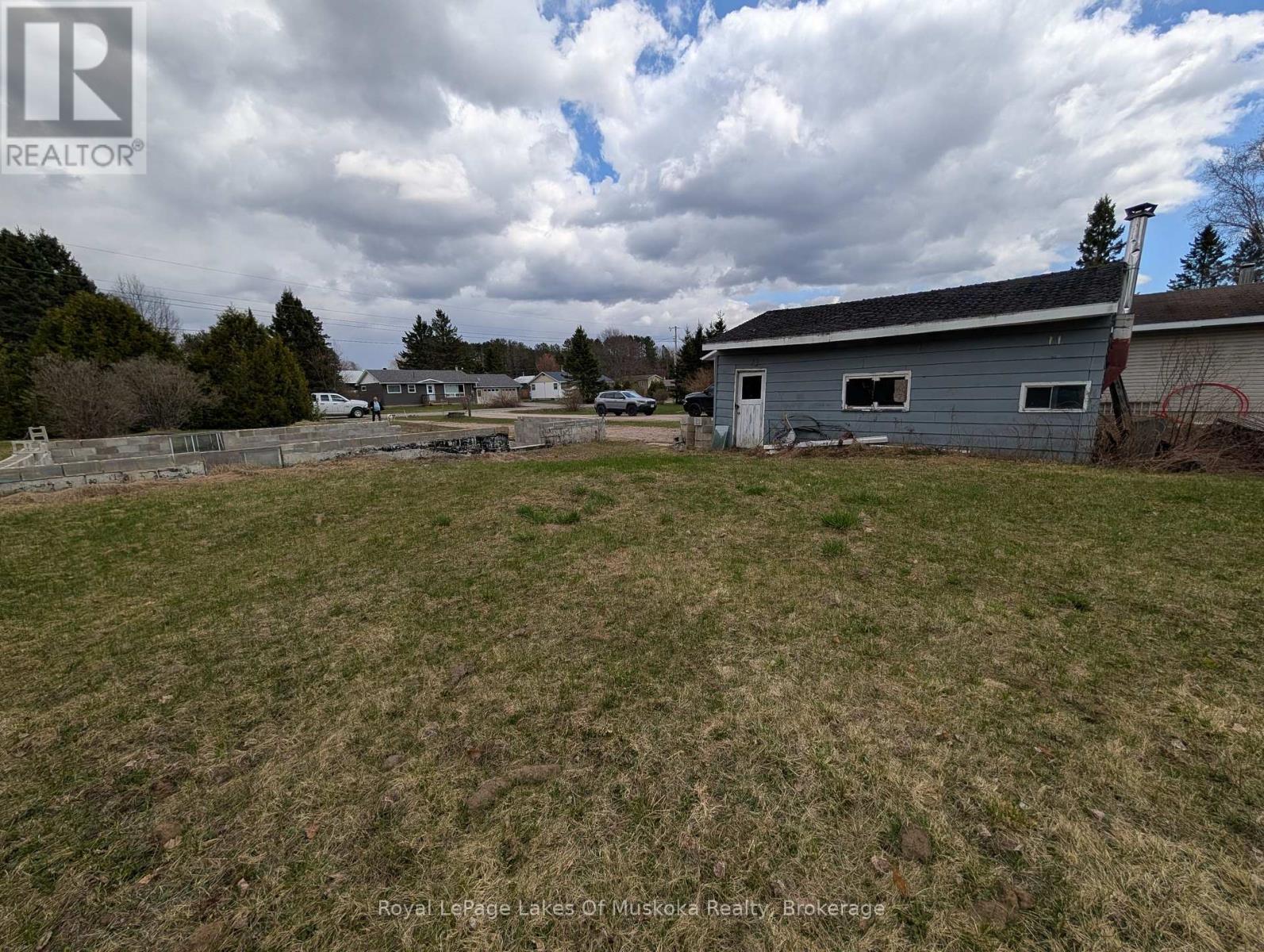 80 Cheryl Crescent, Strong, Ontario  P0A 1Z0 - Photo 2 - X13106868