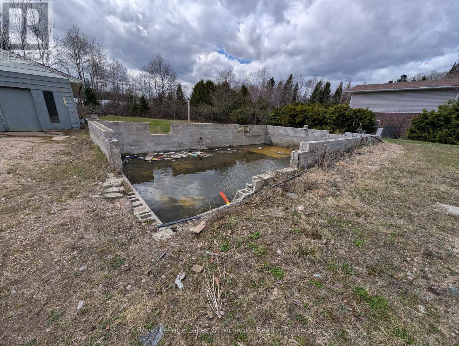 80 Cheryl Crescent, Strong, Ontario  P0A 1Z0 - Photo 3 - X13106868