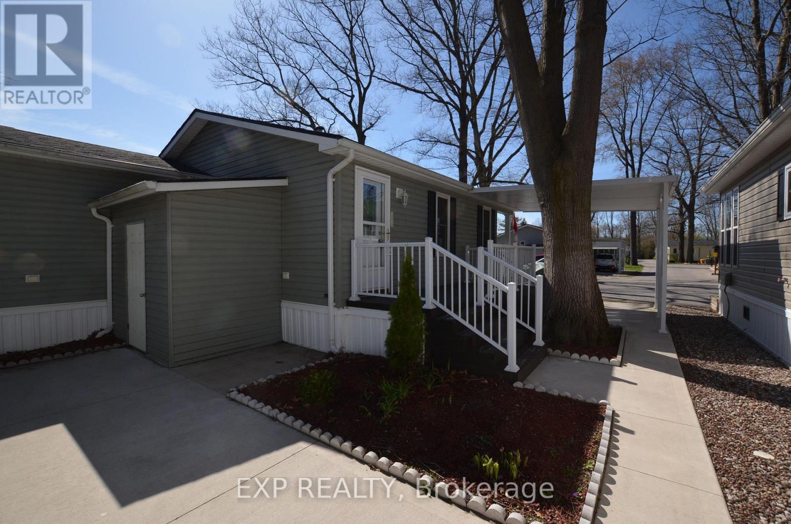 51 - 22790 Amiens Road, Middlesex Centre, Ontario  N0L 1R0 - Photo 4 - X13106912