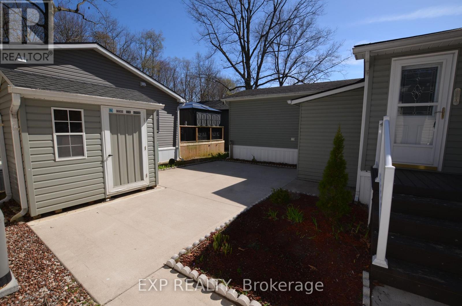 51 - 22790 Amiens Road, Middlesex Centre, Ontario  N0L 1R0 - Photo 6 - X13106912