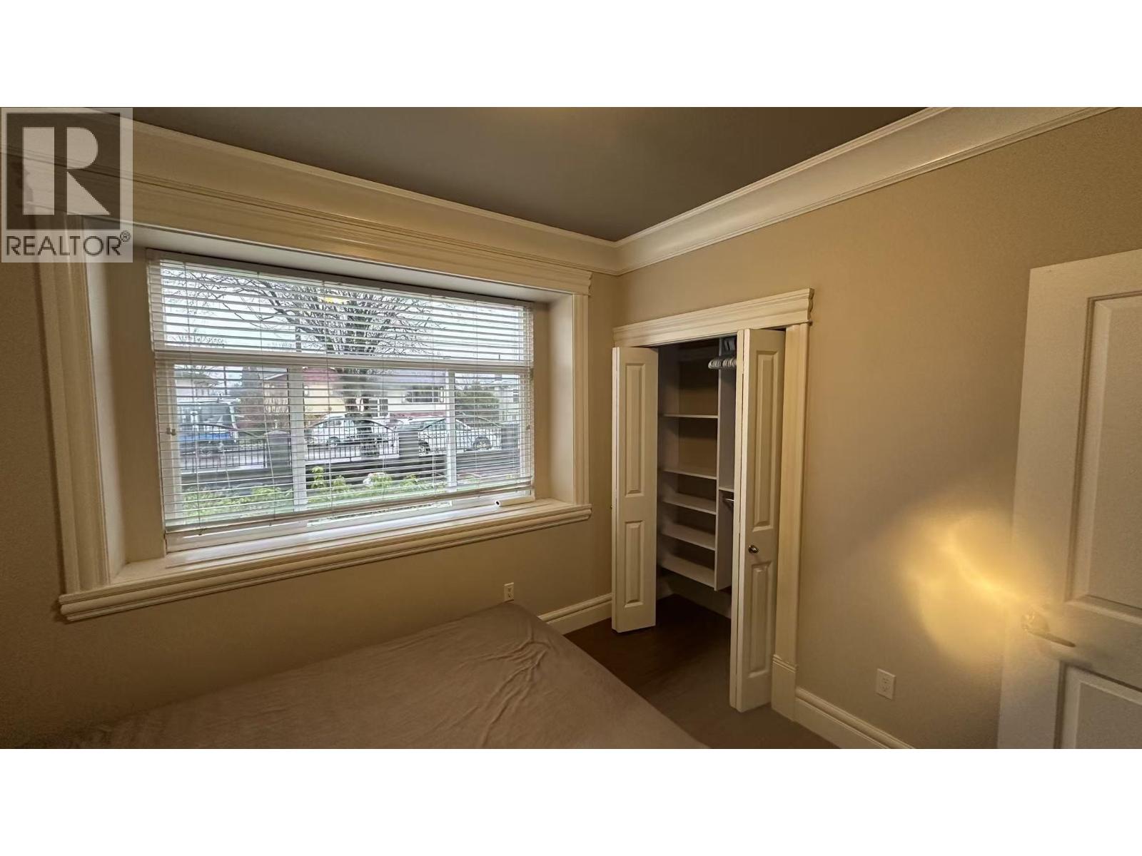 Ground Level 6661 Aubrey St, Burnaby, British Columbia  V5B 2E3 - Photo 6 - R3121648