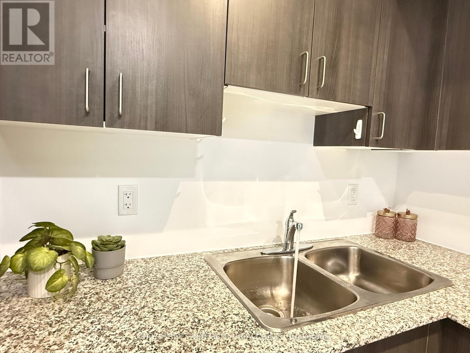201 - 1 Falaise Road, Toronto, Ontario  M1E 0B9 - Photo 9 - E13106872