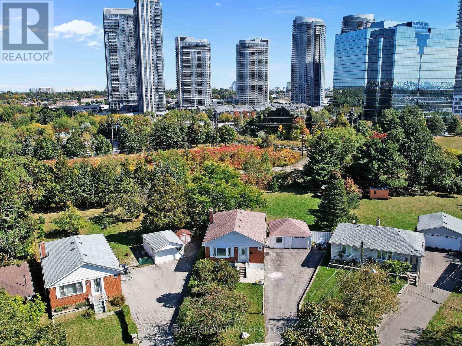 Main - 116 Earlton Road, Toronto, Ontario  M1T 3V4 - Photo 13 - E13106880