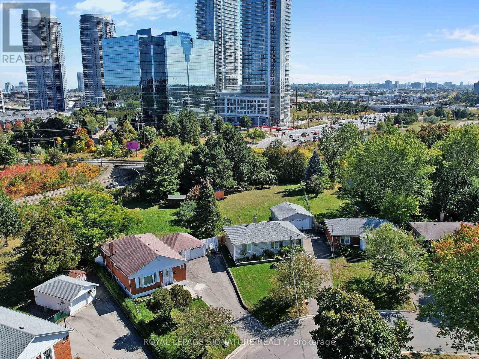 Main - 116 Earlton Road, Toronto, Ontario  M1T 3V4 - Photo 14 - E13106880