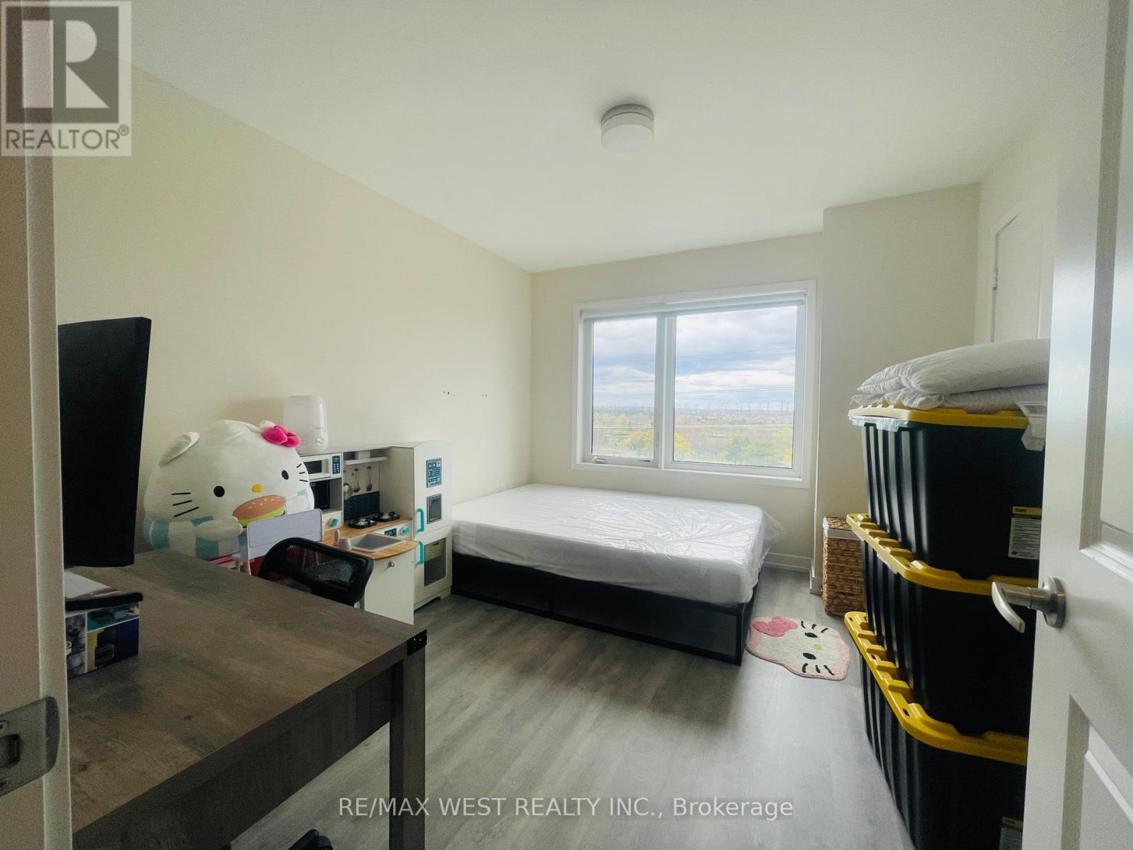 216 - 2550 Castlegate Crossing Drive, Pickering, Ontario  L1X 0G4 - Photo 11 - E13106894