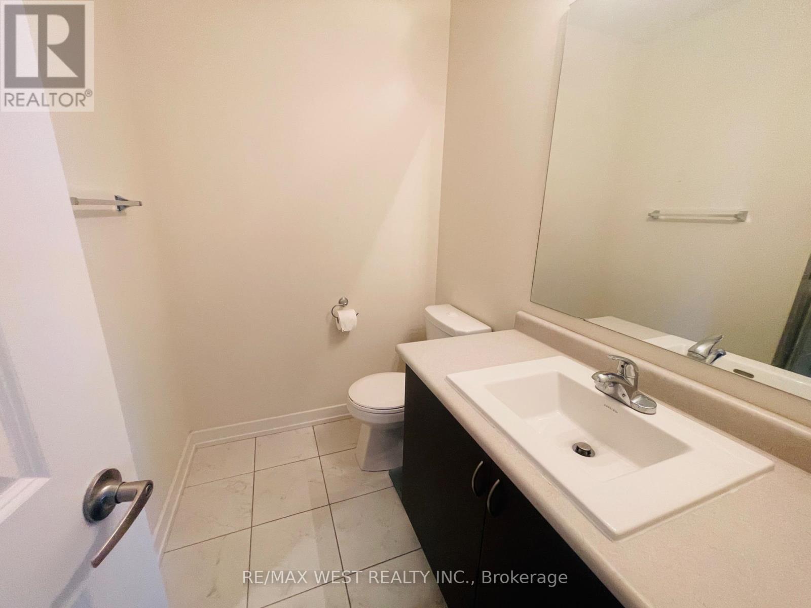 216 - 2550 Castlegate Crossing Drive, Pickering, Ontario  L1X 0G4 - Photo 15 - E13106894