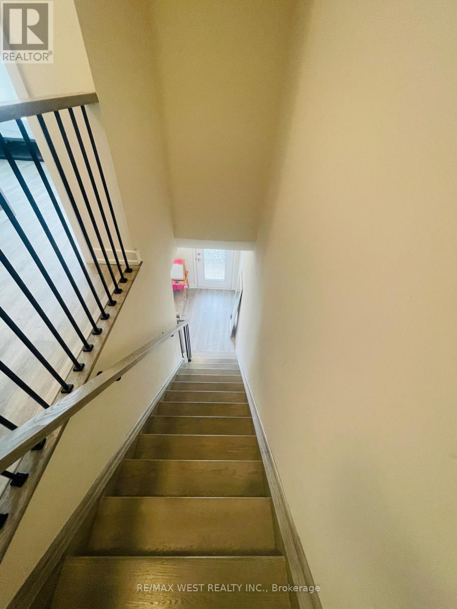 216 - 2550 Castlegate Crossing Drive, Pickering, Ontario  L1X 0G4 - Photo 18 - E13106894