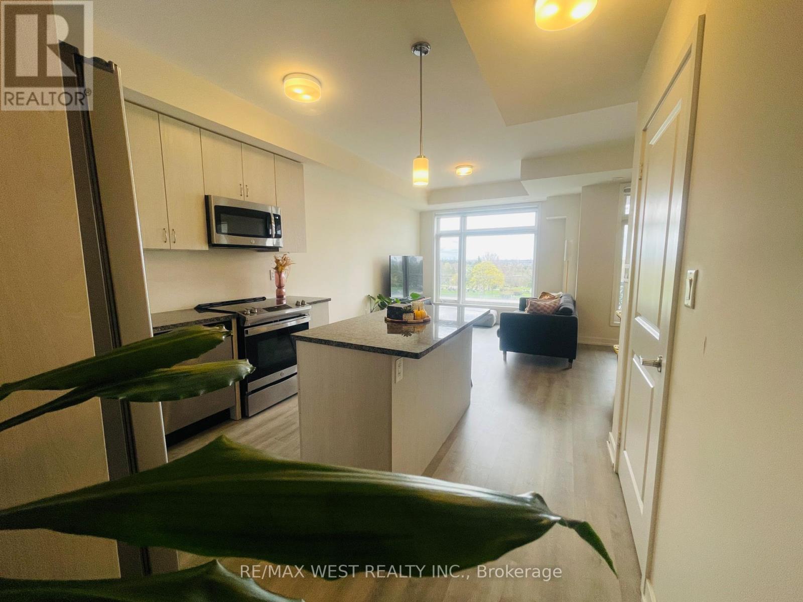 216 - 2550 Castlegate Crossing Drive, Pickering, Ontario  L1X 0G4 - Photo 6 - E13106894