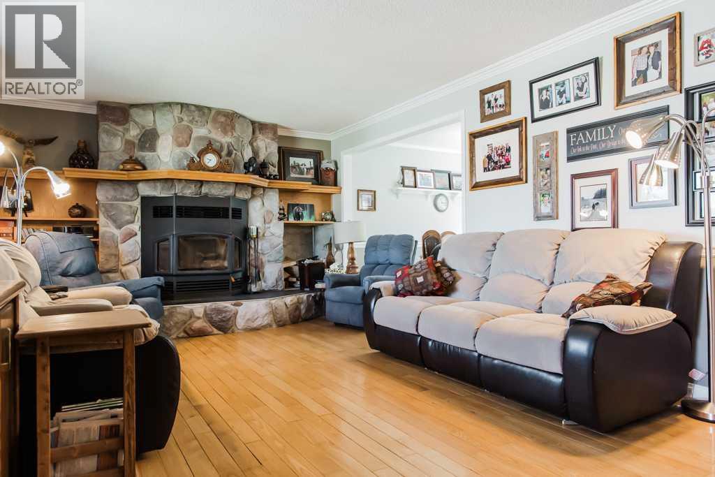 9915 101 Avenue, Clairmont, Alberta  T8X 5A5 - Photo 5 - A2309139