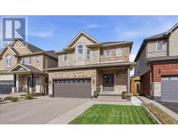 76 CHAMOMILE DRIVE, Hamilton, Ontario