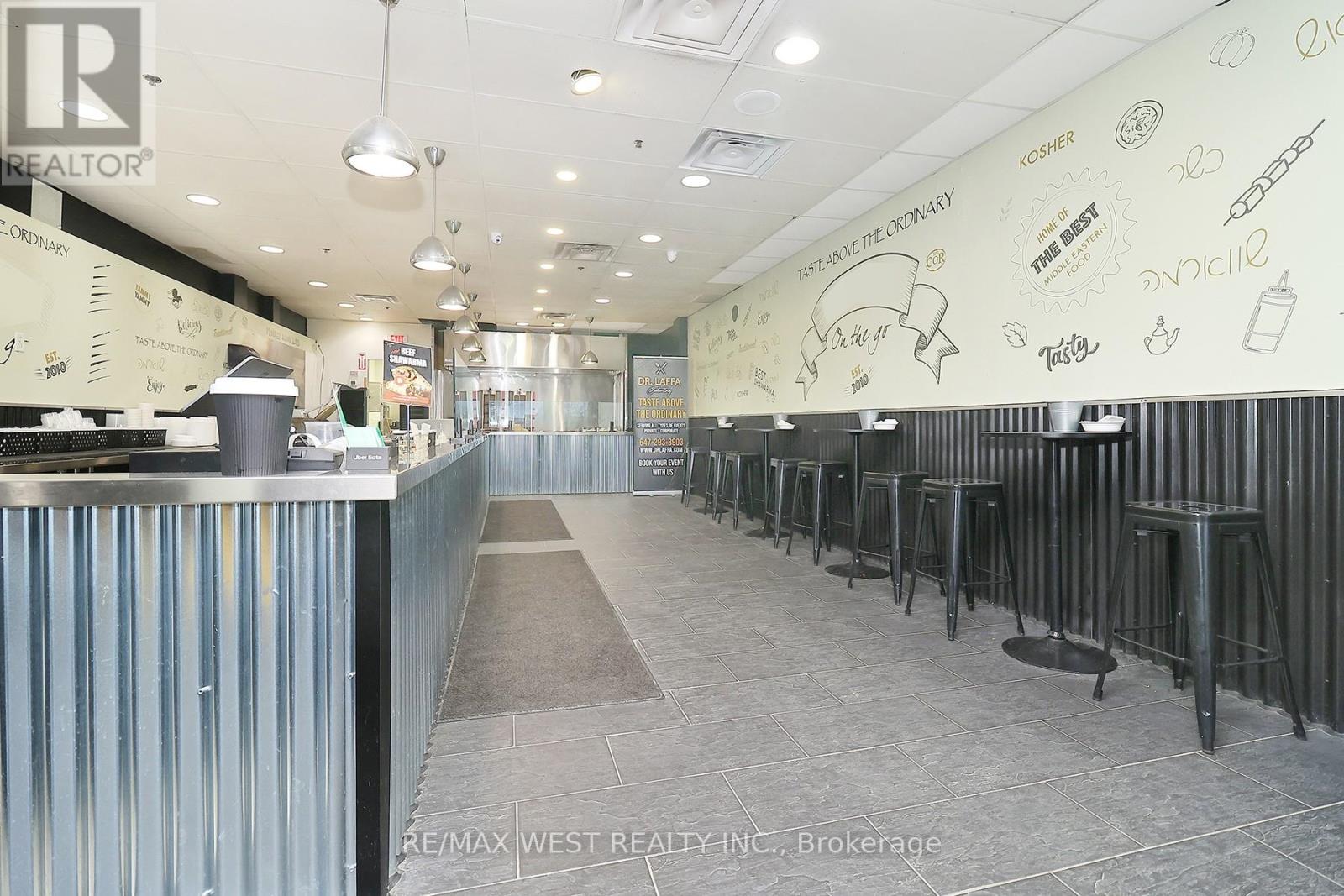21 - 1118 Centre St Street, Vaughan, Ontario  L4J 7R9 - Photo 1 - N13106896