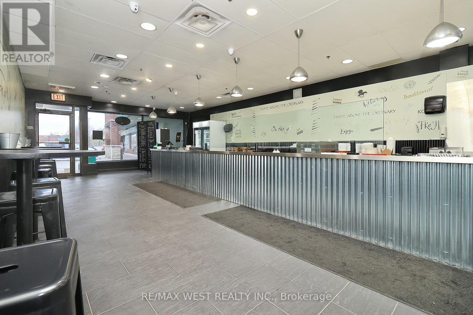 21 - 1118 Centre St Street, Vaughan, Ontario  L4J 7R9 - Photo 5 - N13106896
