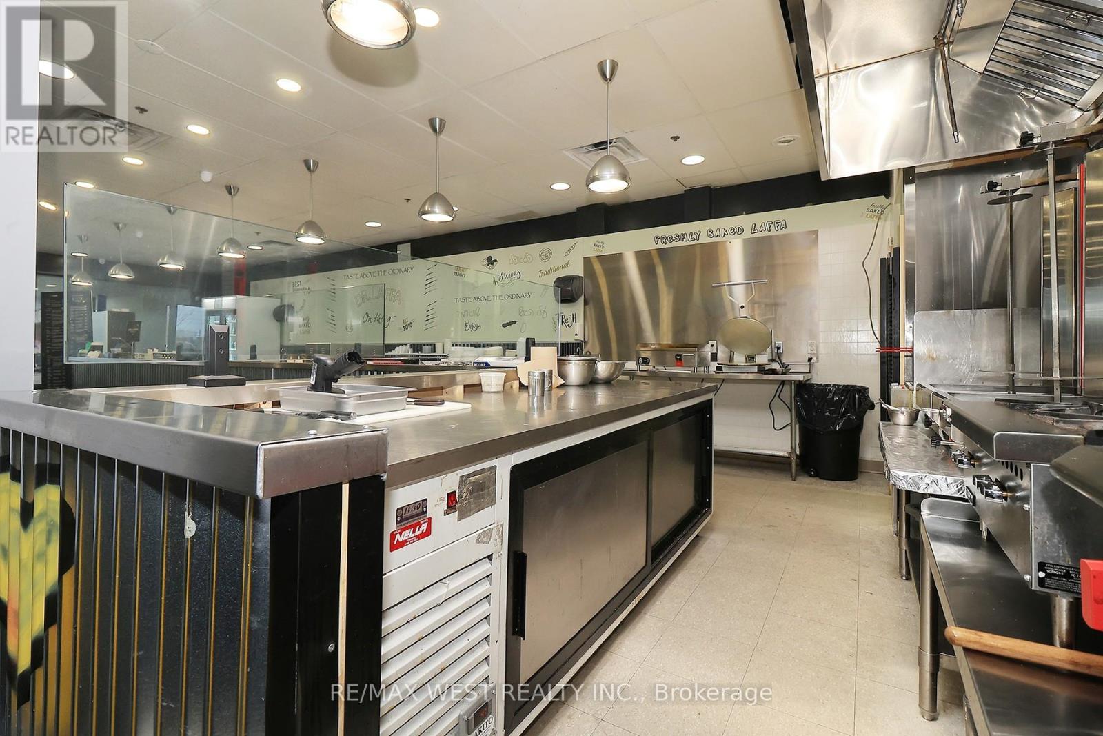 21 - 1118 Centre St Street, Vaughan, Ontario  L4J 7R9 - Photo 8 - N13106896