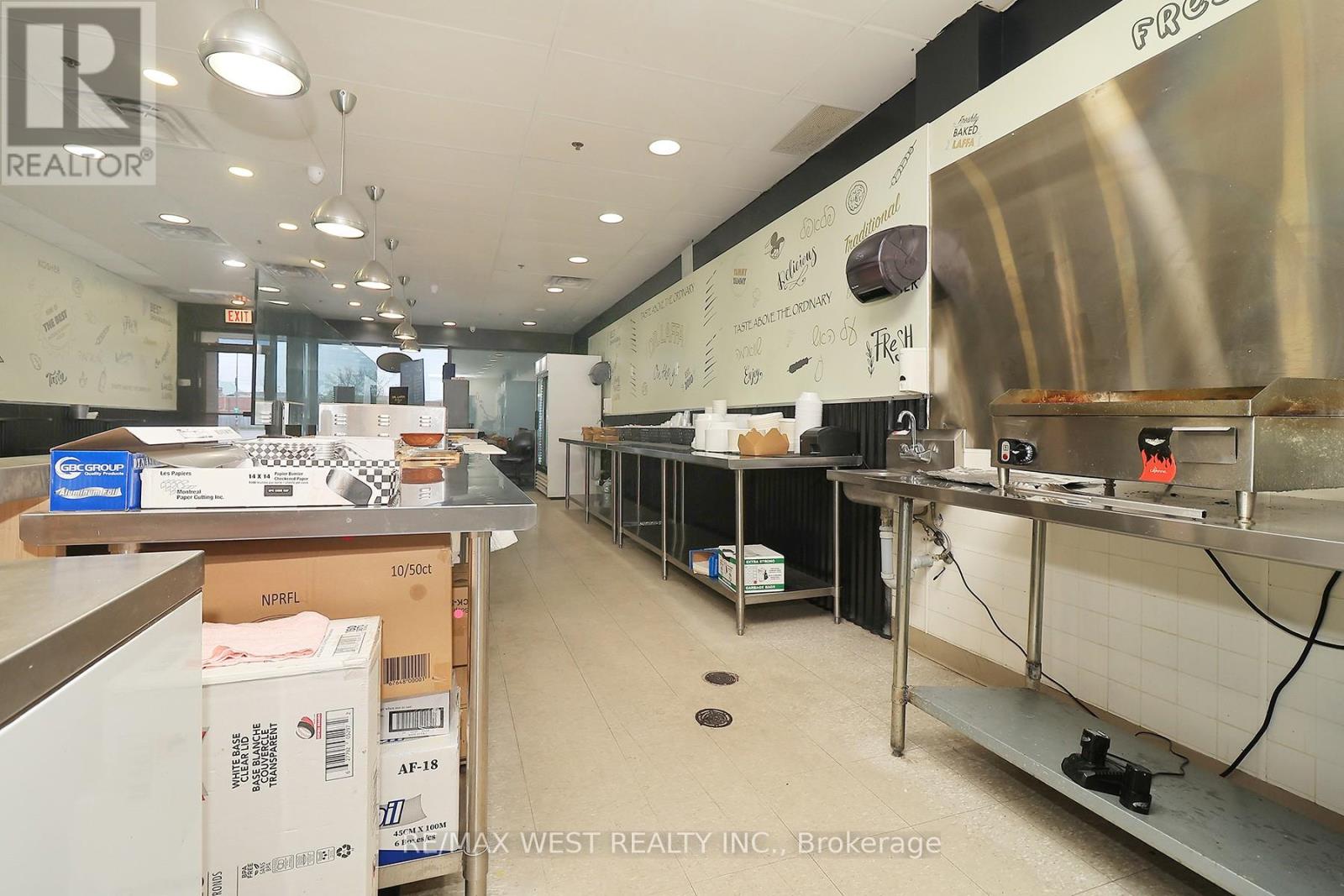 21 - 1118 Centre St Street, Vaughan, Ontario  L4J 7R9 - Photo 9 - N13106896