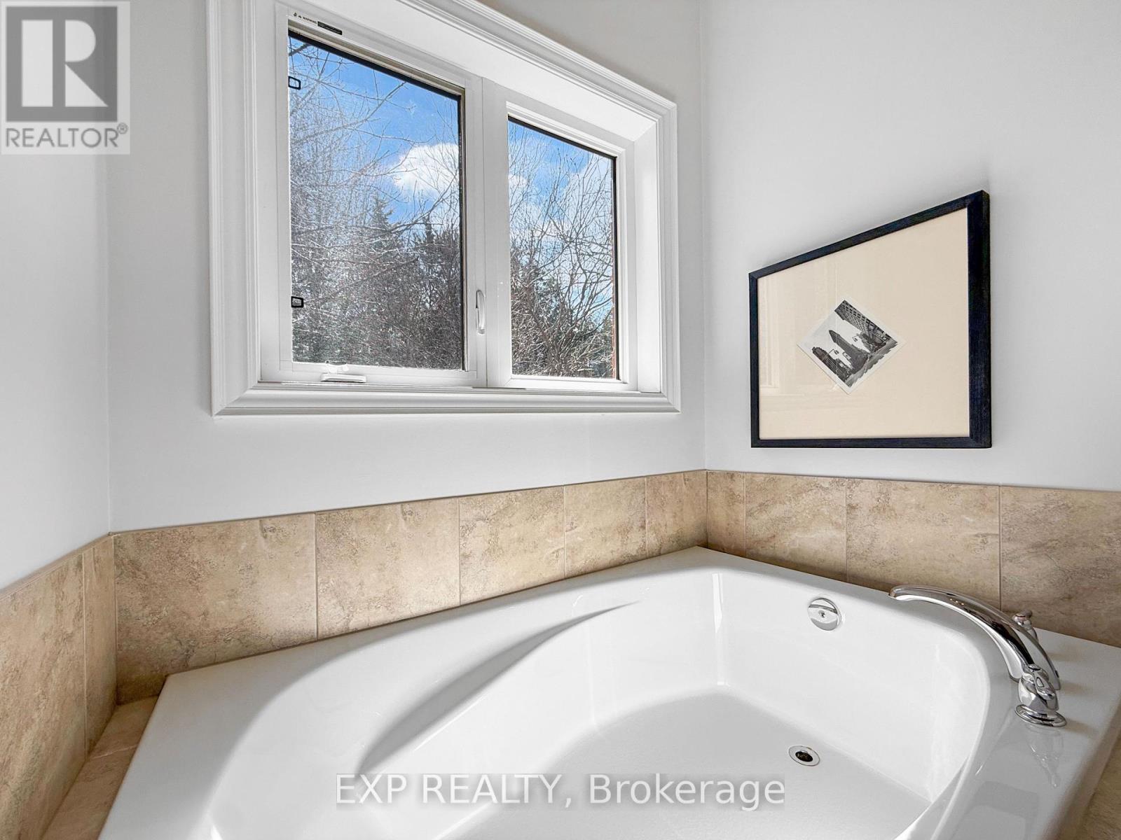 1082 Bob Scott Court, Newmarket, Ontario  L3X 3L7 - Photo 34 - N13106900