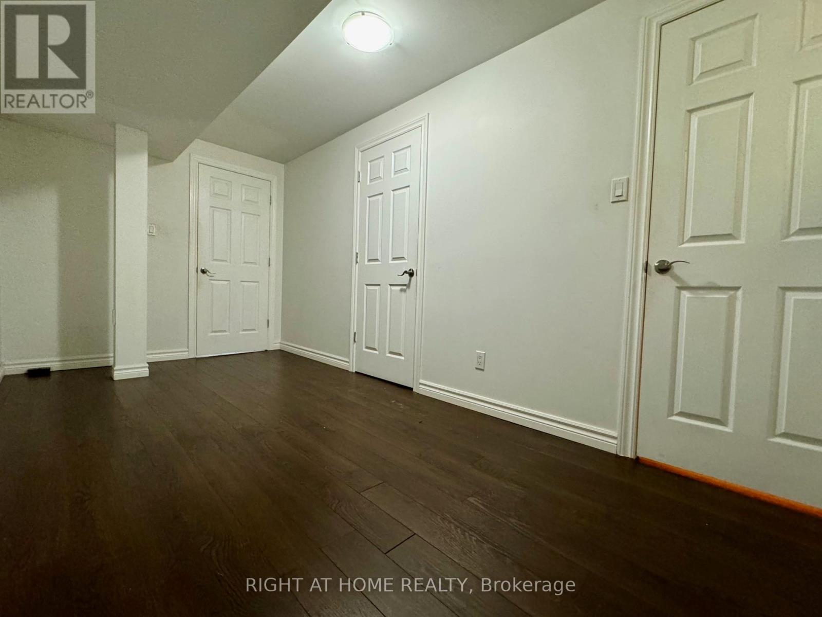 Bsmt - 1045 Tock Close, Milton, Ontario  L9T 8G8 - Photo 10 - W13106878