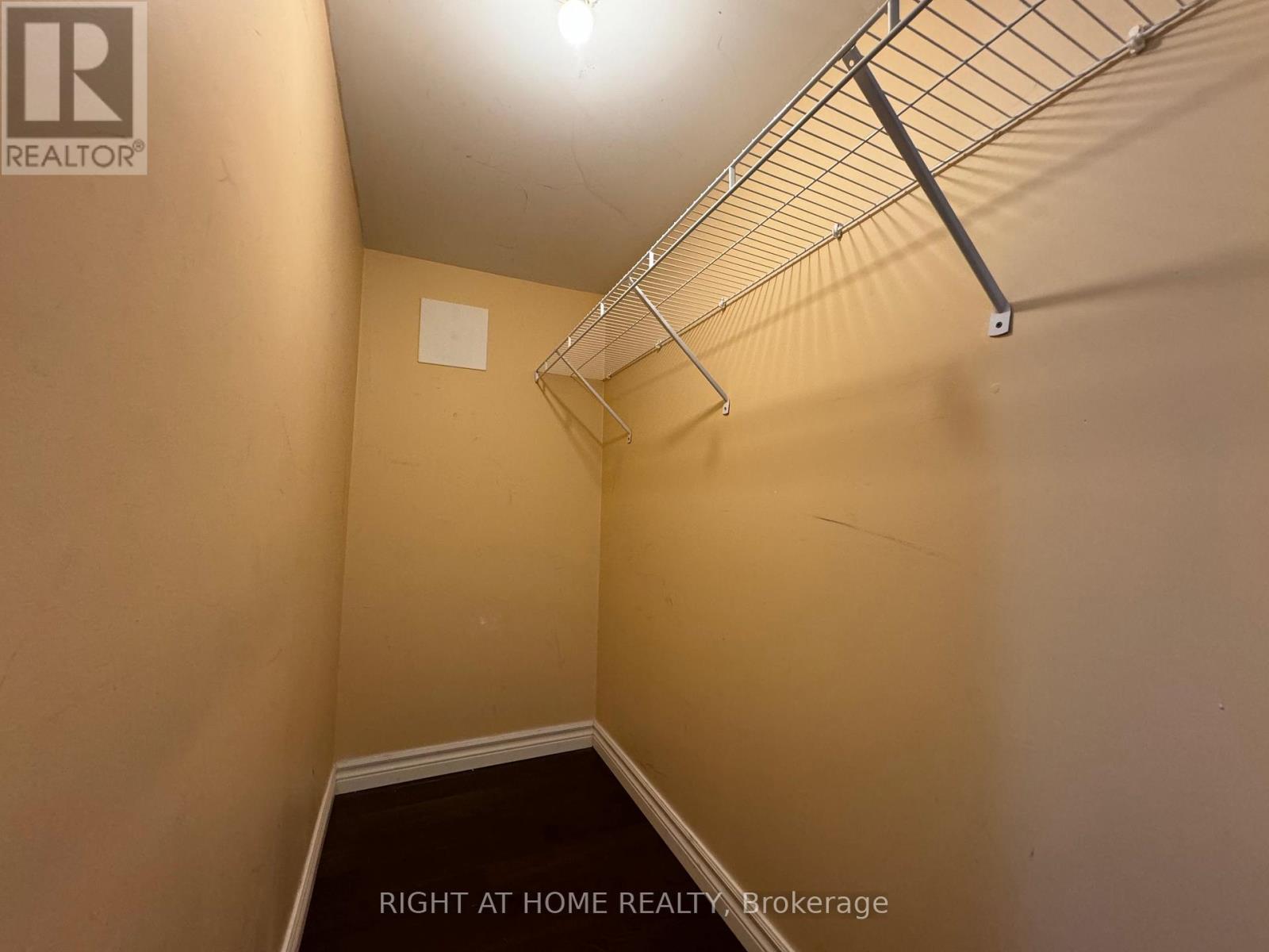 Bsmt - 1045 Tock Close, Milton, Ontario  L9T 8G8 - Photo 11 - W13106878