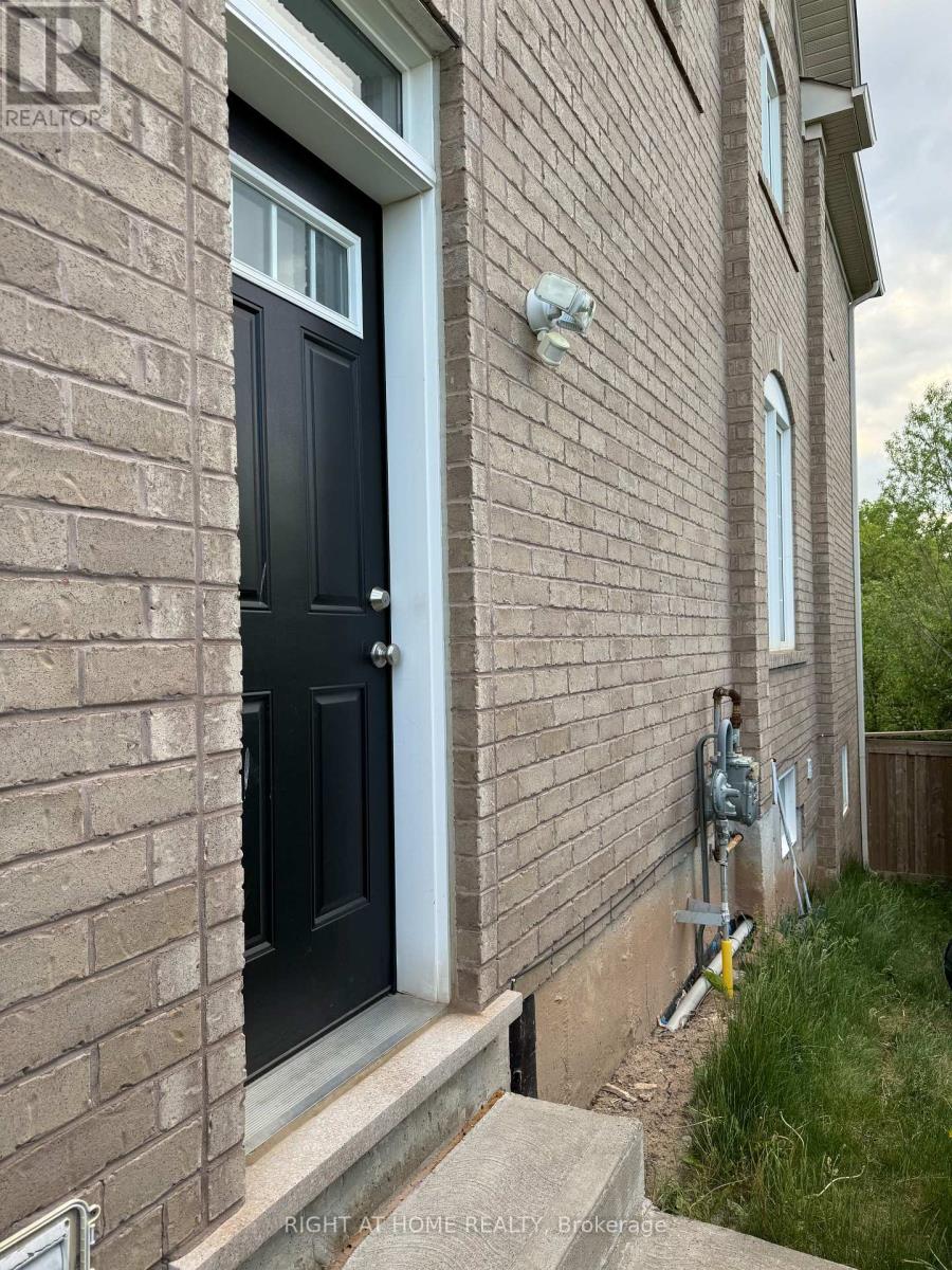 Bsmt - 1045 Tock Close, Milton, Ontario  L9T 8G8 - Photo 15 - W13106878