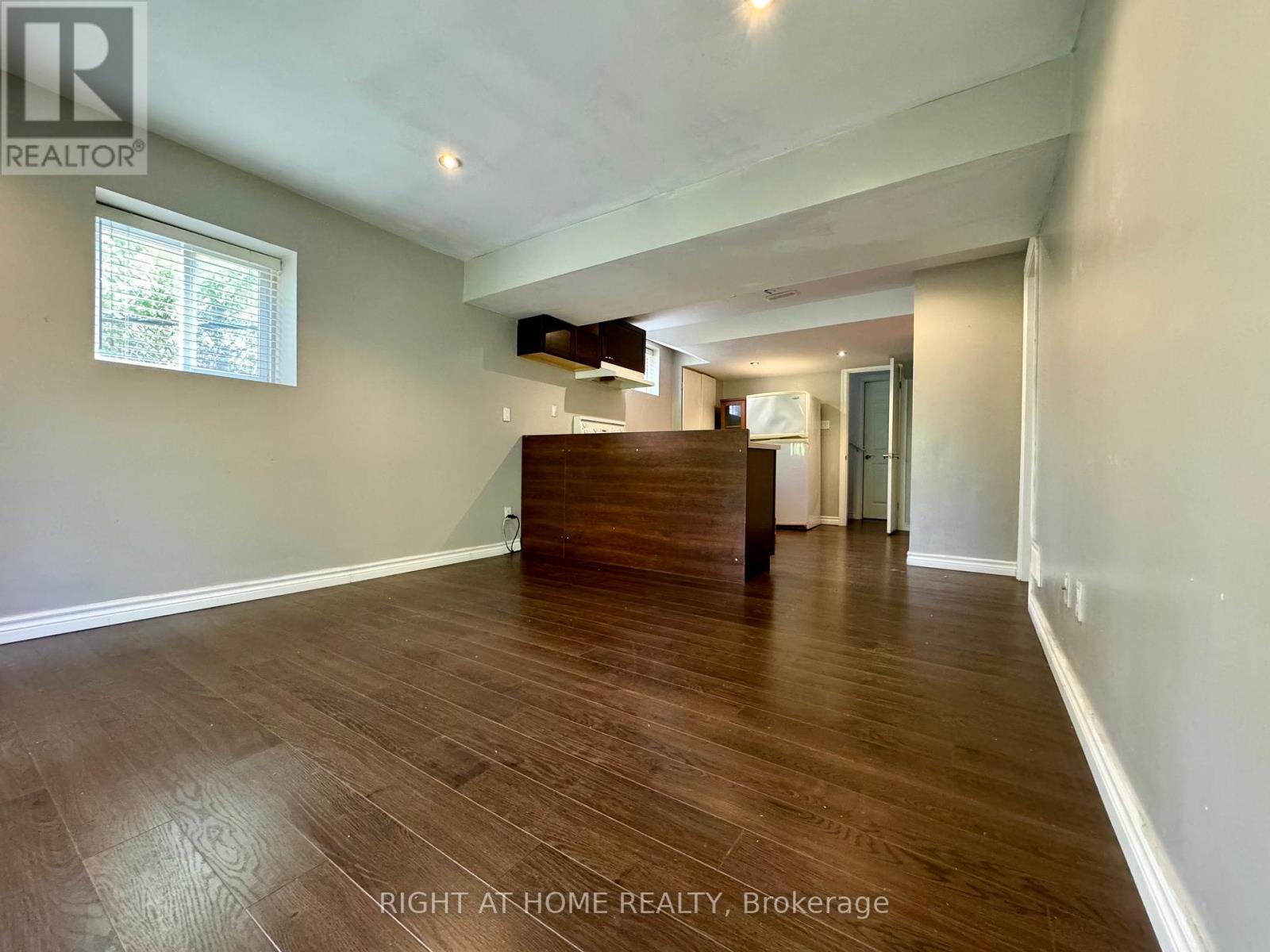 Bsmt - 1045 Tock Close, Milton, Ontario  L9T 8G8 - Photo 4 - W13106878