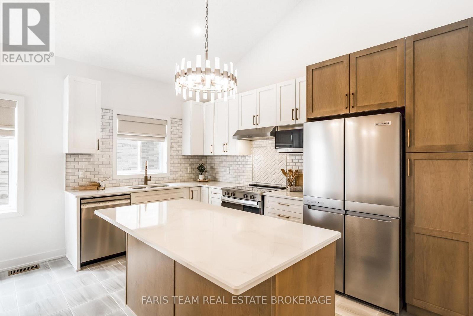 71 Uplands Drive, Grey Highlands, Ontario  N0C 1H0 - Photo 5 - X13106888