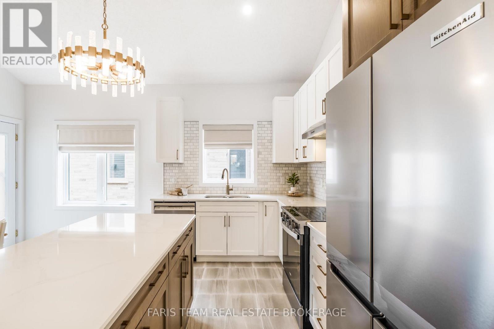 71 Uplands Drive, Grey Highlands, Ontario  N0C 1H0 - Photo 6 - X13106888