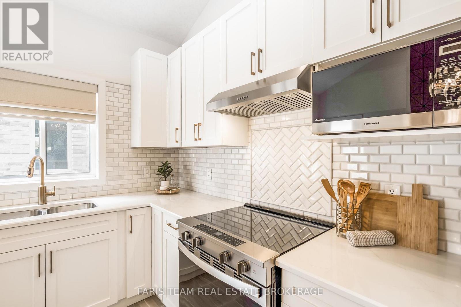 71 Uplands Drive, Grey Highlands, Ontario  N0C 1H0 - Photo 7 - X13106888