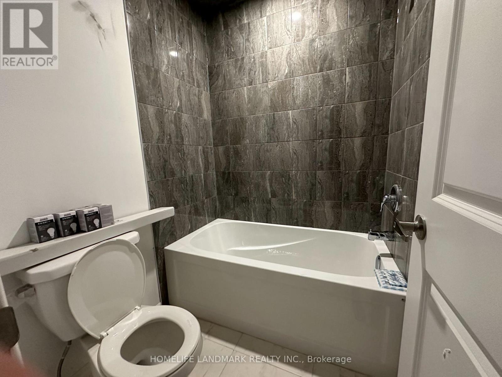 41 Sapphire Way, Thorold, Ontario  L2V 0L4 - Photo 24 - X13106902
