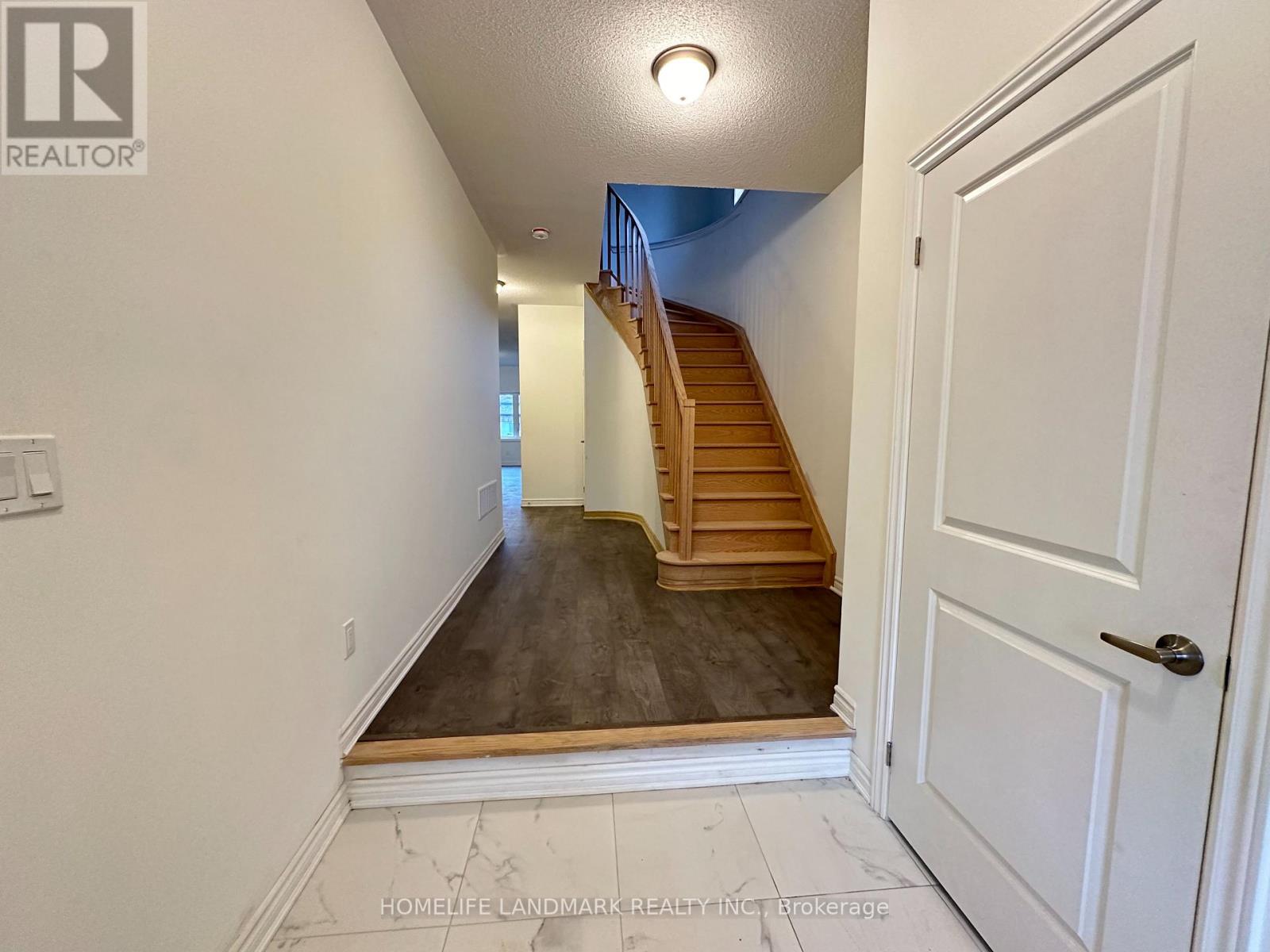 41 Sapphire Way, Thorold, Ontario  L2V 0L4 - Photo 3 - X13106902