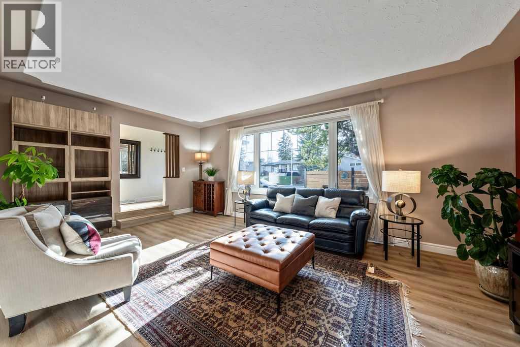 2008 Georgia Street Sw, Calgary, Alberta  T3E 4H2 - Photo 12 - A2305890