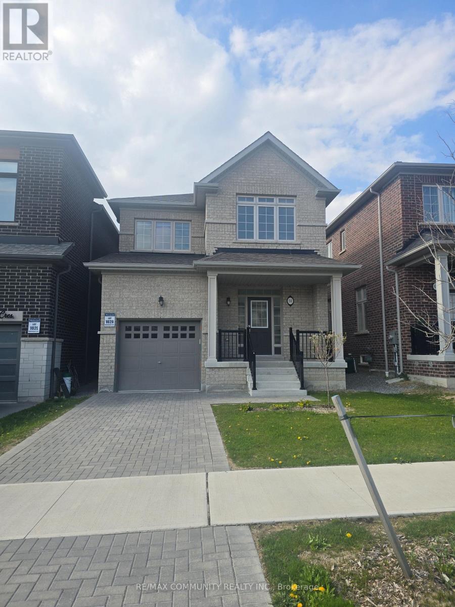 59 MOUNTAINSIDE CRESCENT, Whitby, Ontario