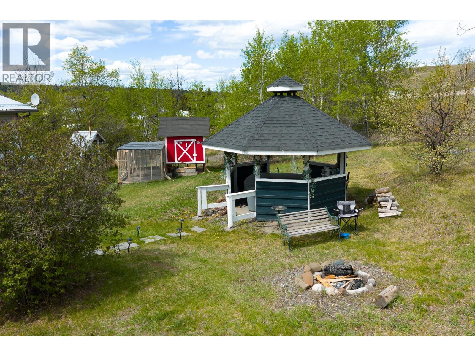 3451 Dunsmuir Road, Lac La Hache, British Columbia  V0K 1T1 - Photo 40 - R3121322