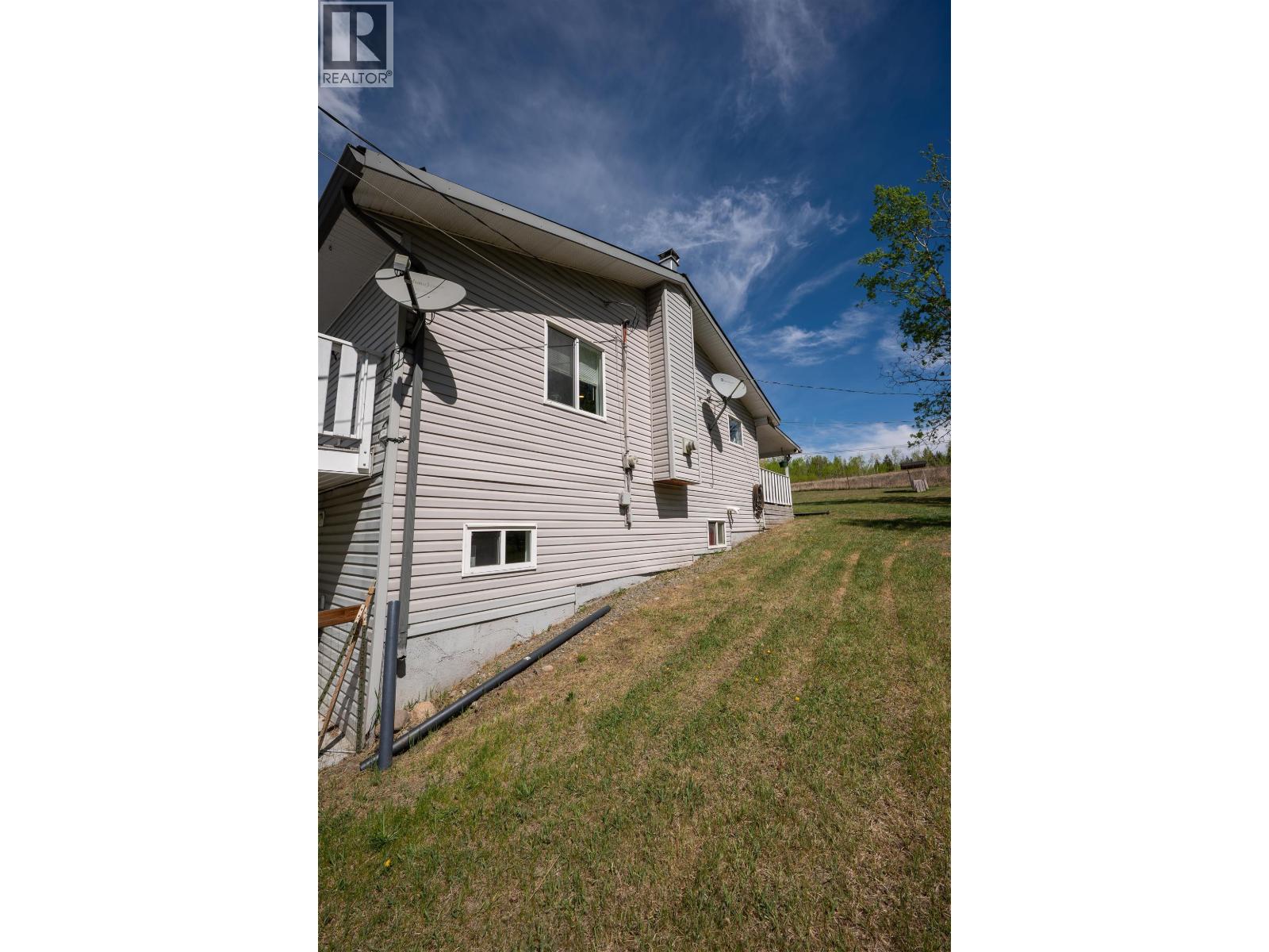 3451 Dunsmuir Road, Lac La Hache, British Columbia  V0K 1T1 - Photo 37 - R3121322