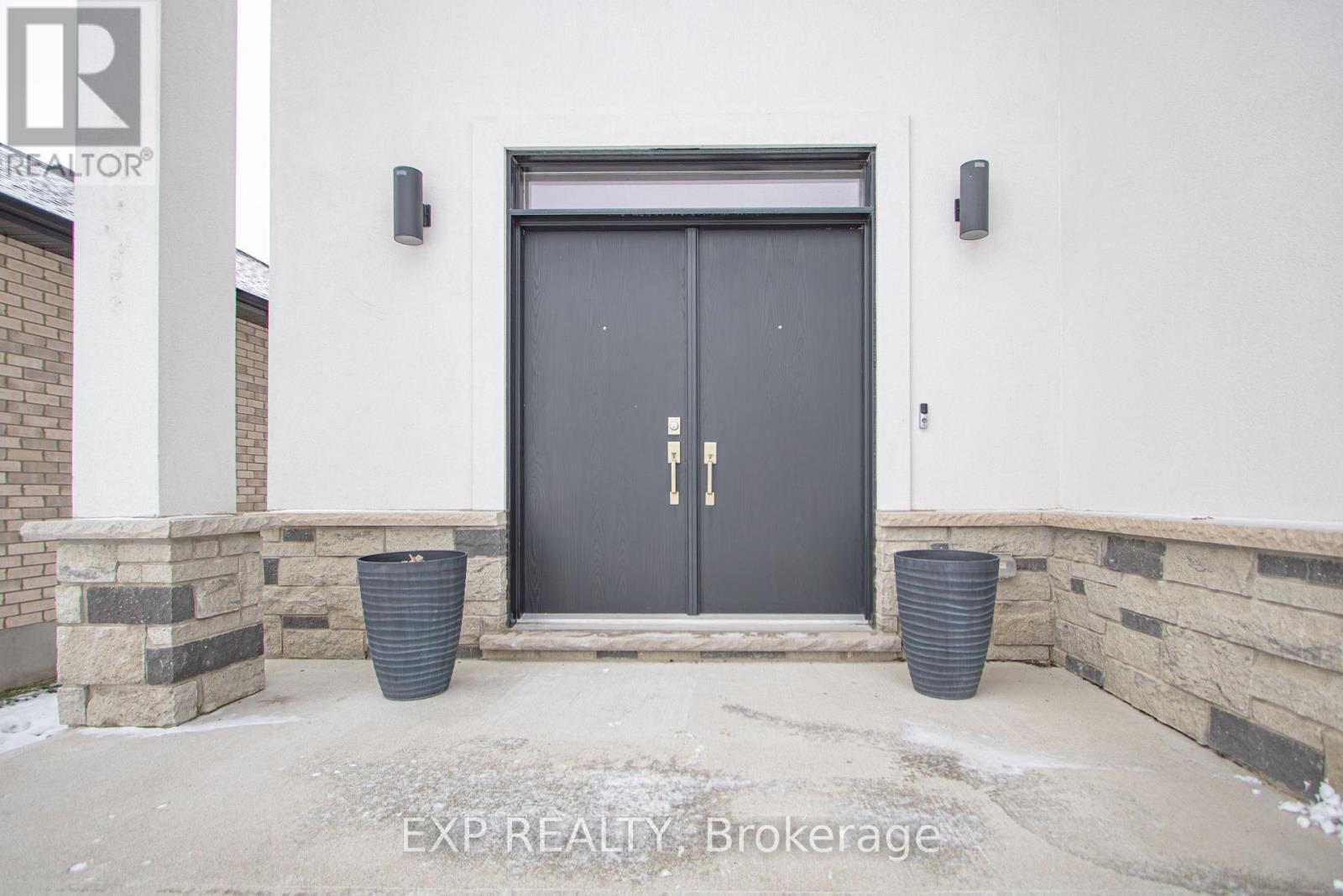 3291 Regiment Road, London South, Ontario  N6P 0G5 - Photo 3 - X13106996
