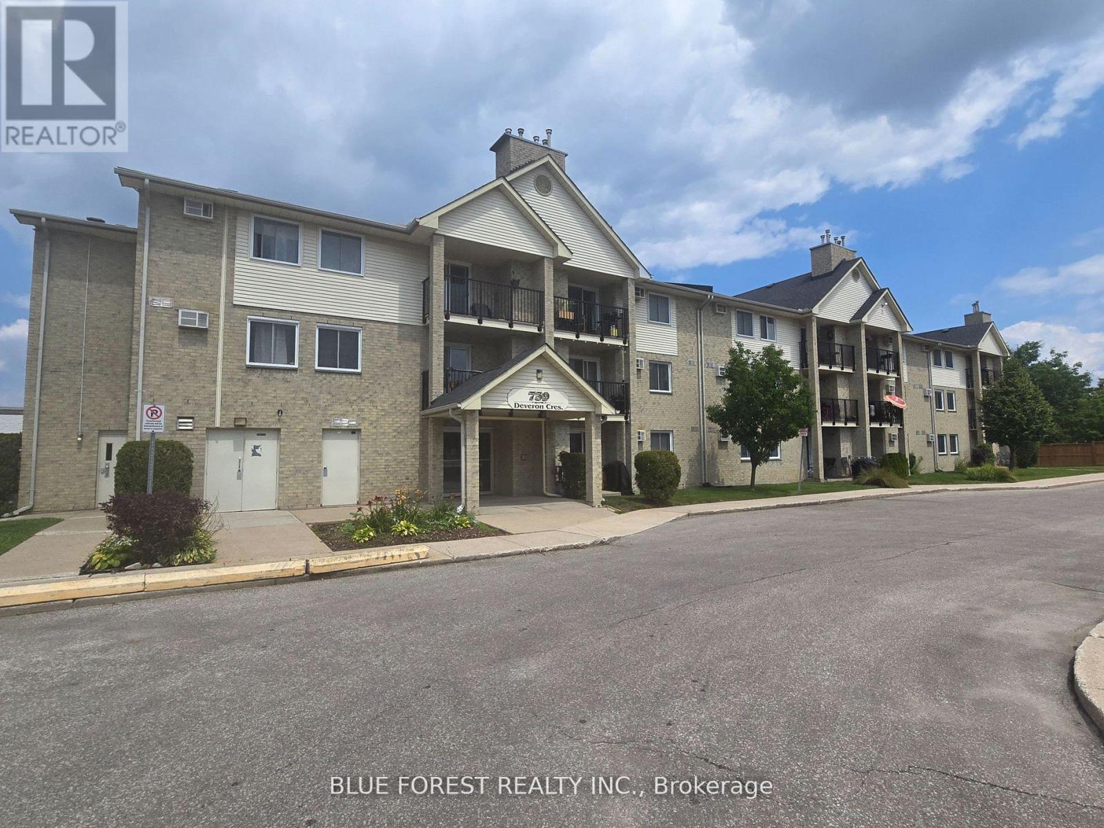 209 - 739 DEVERON CRESCENT, London South, Ontario