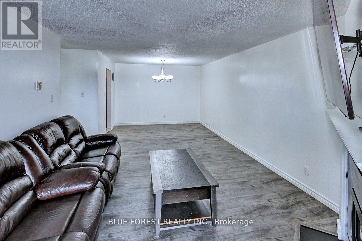 209 - 739 Deveron Crescent, London South, Ontario  N5Z 4Y1 - Photo 6 - X13107014