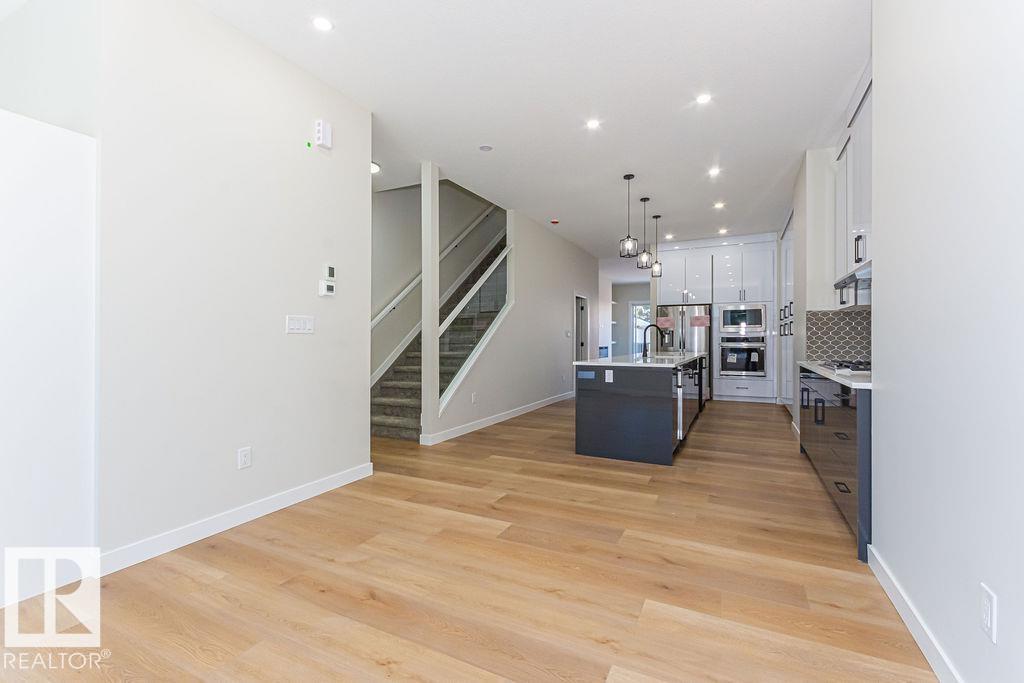 9814 155 St Nw, Edmonton, Alberta  T5P 2K9 - Photo 7 - E4486807