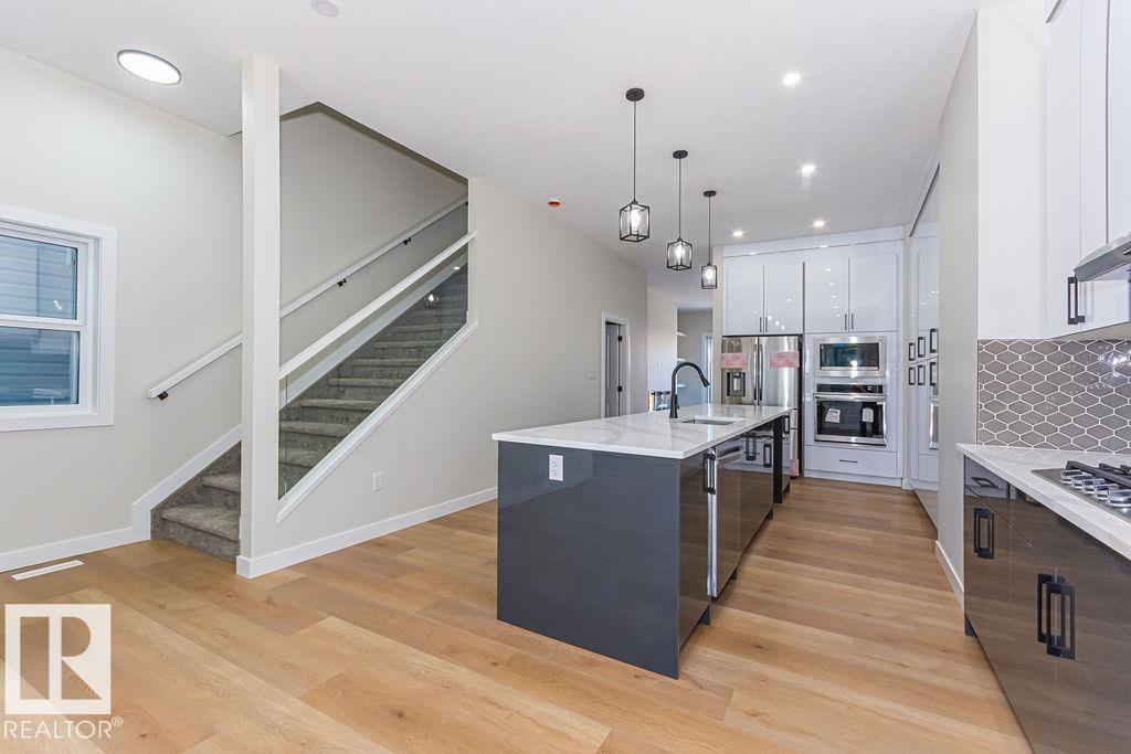 9814 155 St Nw, Edmonton, Alberta  T5P 2K9 - Photo 8 - E4486807