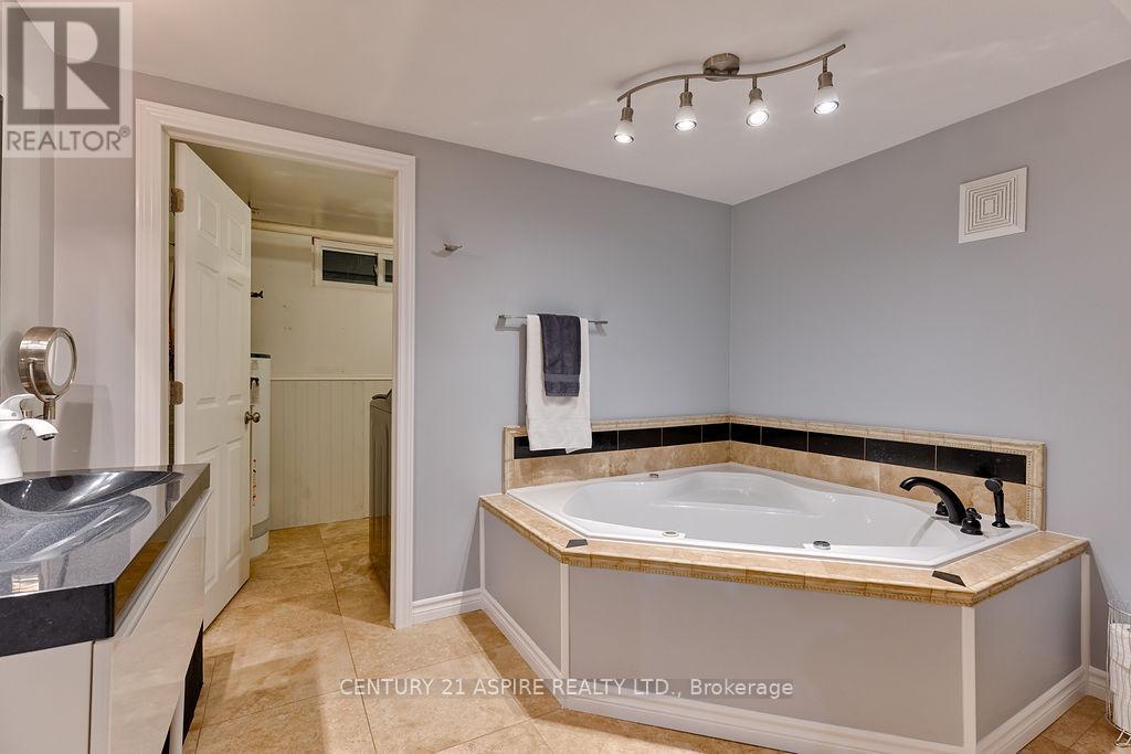 62 Herman Street, Petawawa, Ontario  K8H 1W2 - Photo 25 - X13106972