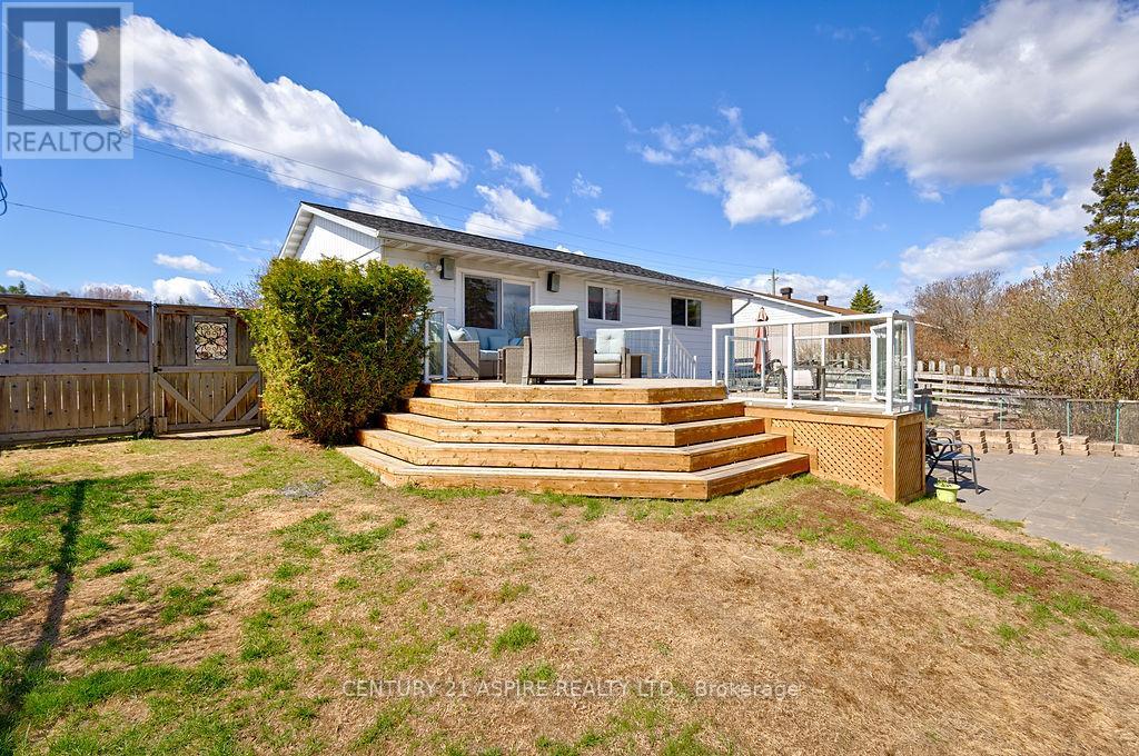 62 Herman Street, Petawawa, Ontario  K8H 1W2 - Photo 29 - X13106972