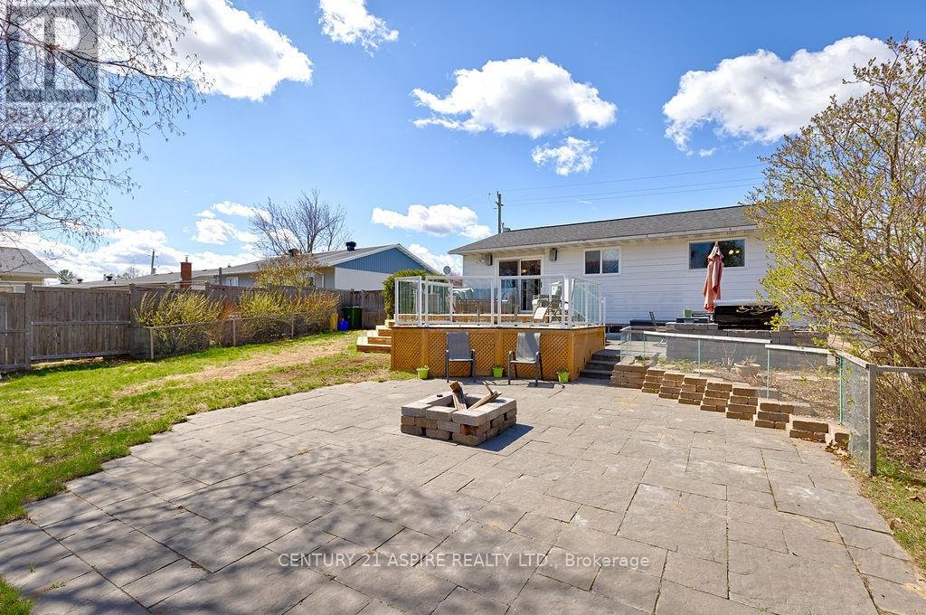 62 Herman Street, Petawawa, Ontario  K8H 1W2 - Photo 30 - X13106972