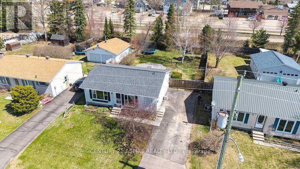 62 Herman Street, Petawawa, Ontario  K8H 1W2 - Photo 33 - X13106972