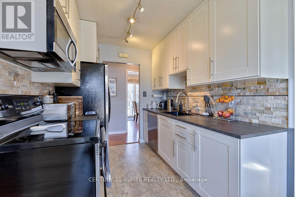 62 Herman Street, Petawawa, Ontario  K8H 1W2 - Photo 6 - X13106972