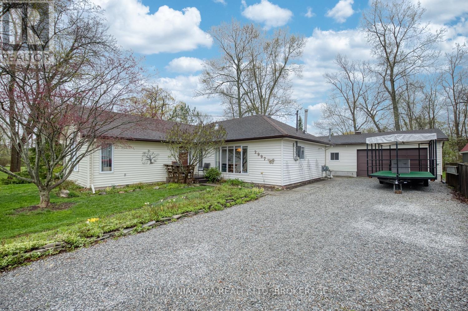 2997 Poplar Avenue, Fort Erie (Ridgeway), Ontario  L0S 1N0 - Photo 1 - X13106940